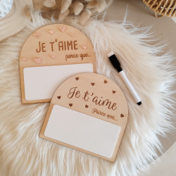 Pancarte en bois gravée au laser “Je t’aime parce que…”
