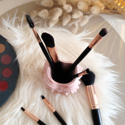 Pot bustier femme en résine naturelle – création artisanale