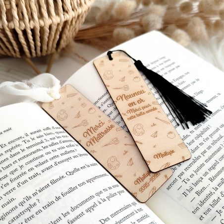 Marque page  en bois personnalisé - Affaires scolaires
