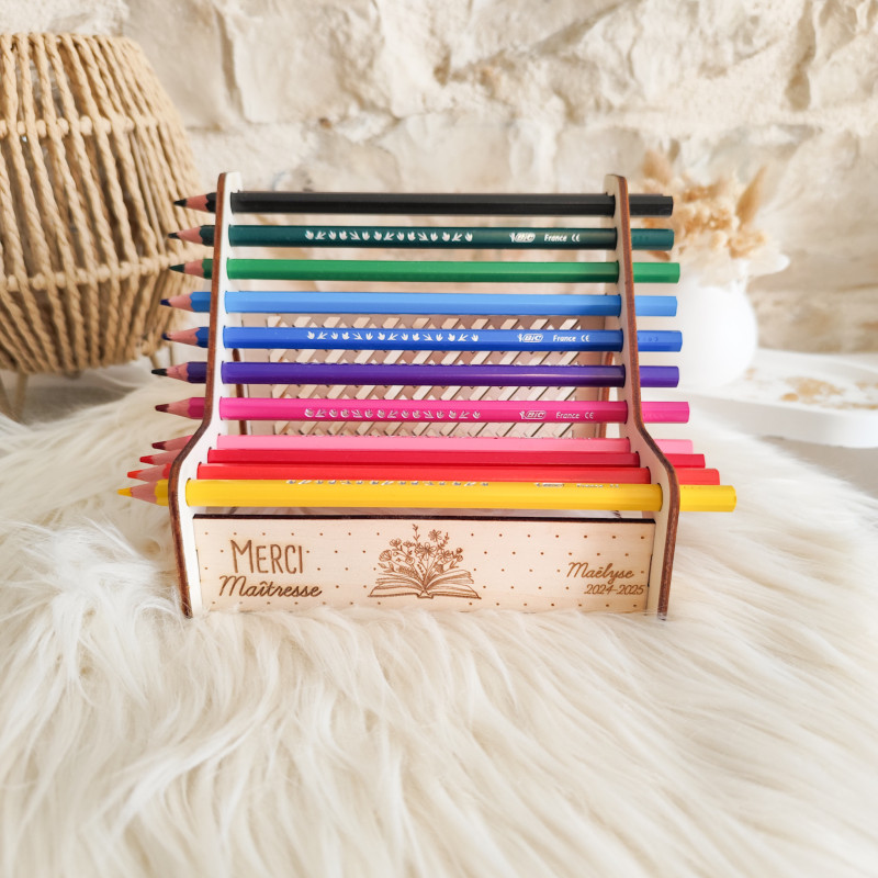 Banc en bois gravé – Cadeau fin d’année pour Maîtresse, Atsem ou Nouno Banc en bois gravé – Cadeau fin d’année pour Maîtresse, Atsem ou Nouno