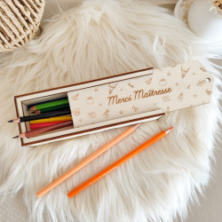 Boîte à crayons, stylos en bois gravée personnalisée