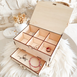 Boîte à bijoux en bois gravée personnalisable