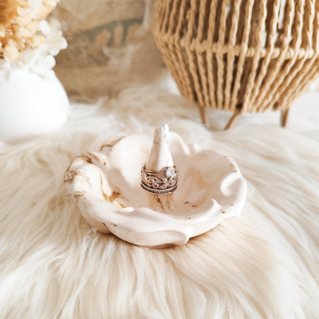 Porte bague en résine naturelle