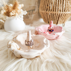 Porte bague en résine naturelle