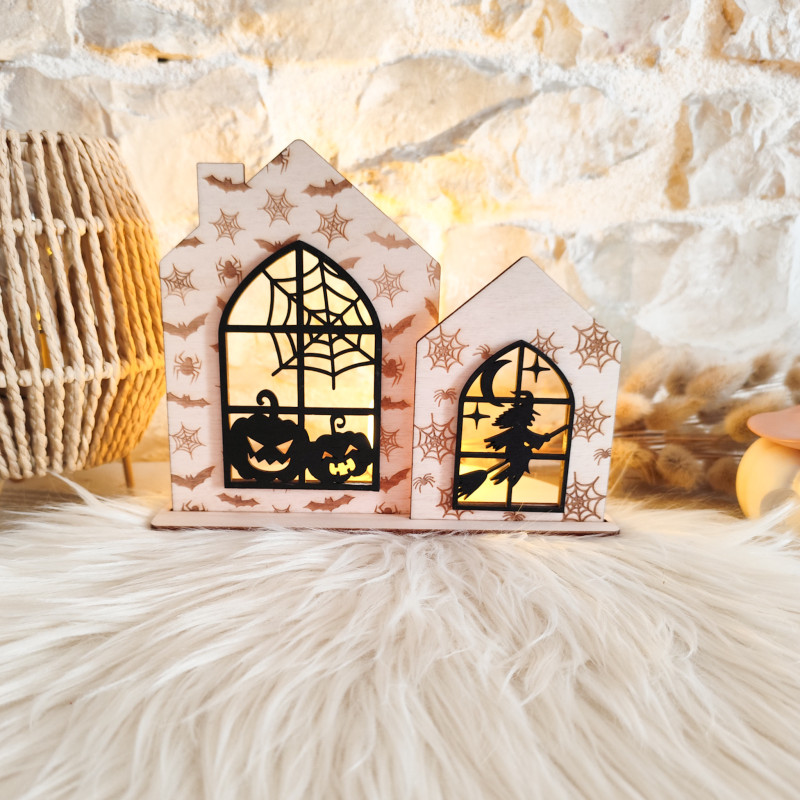 Fenêtres Hantées en Bois Gravé – Décoration Halloween Fenêtres Hantées en Bois Gravé – Décoration Halloween