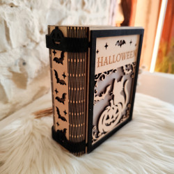 Livre lanterne d’Halloween en bois – Gravure laser artisanale