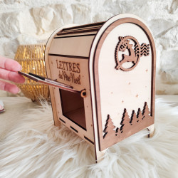 Boite aux lettres du Père Noël en bois