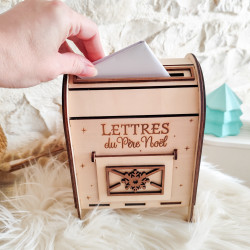Boite aux lettres du Père Noël en bois