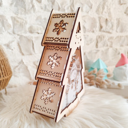 Lanterne Sapin en Bois Gravé et Plexi Transparent "Bonhomme de Neige"