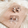 Boucles d’oreilles colibri en bois gravé ou acrylique – bijoux artisan