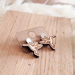 Boucles d’oreilles colibri en bois gravé ou acrylique – bijoux artisan
